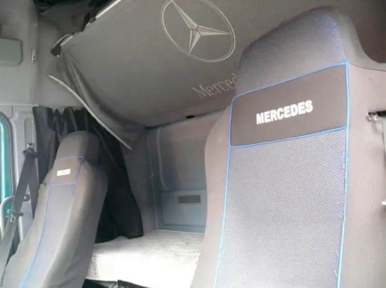 Автопоезд 120 кубов Мерседес Атего 822, 2012г, масса до 12т, штора-борт - фото 3