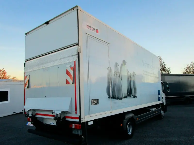 Грузовой фургон Mercedes Atego 1221, 2015 год | photo 1