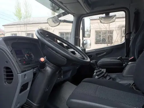 Mercedes Atego 818, 2011г, рефрижератор с воротами, боковой дверью и гидролифтом - фото 3
