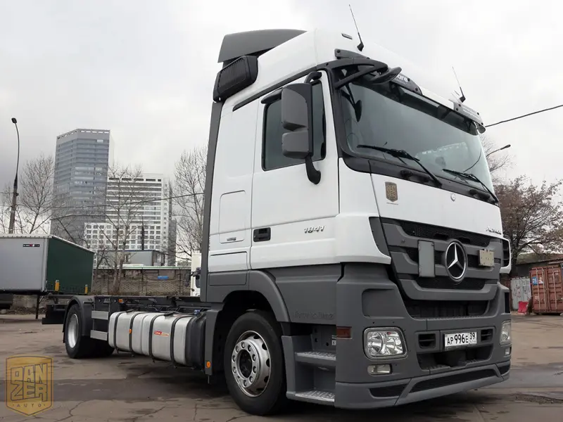 Грузовой контейнеровоз Mercedes Actros 1841, 2010 год | photo 0