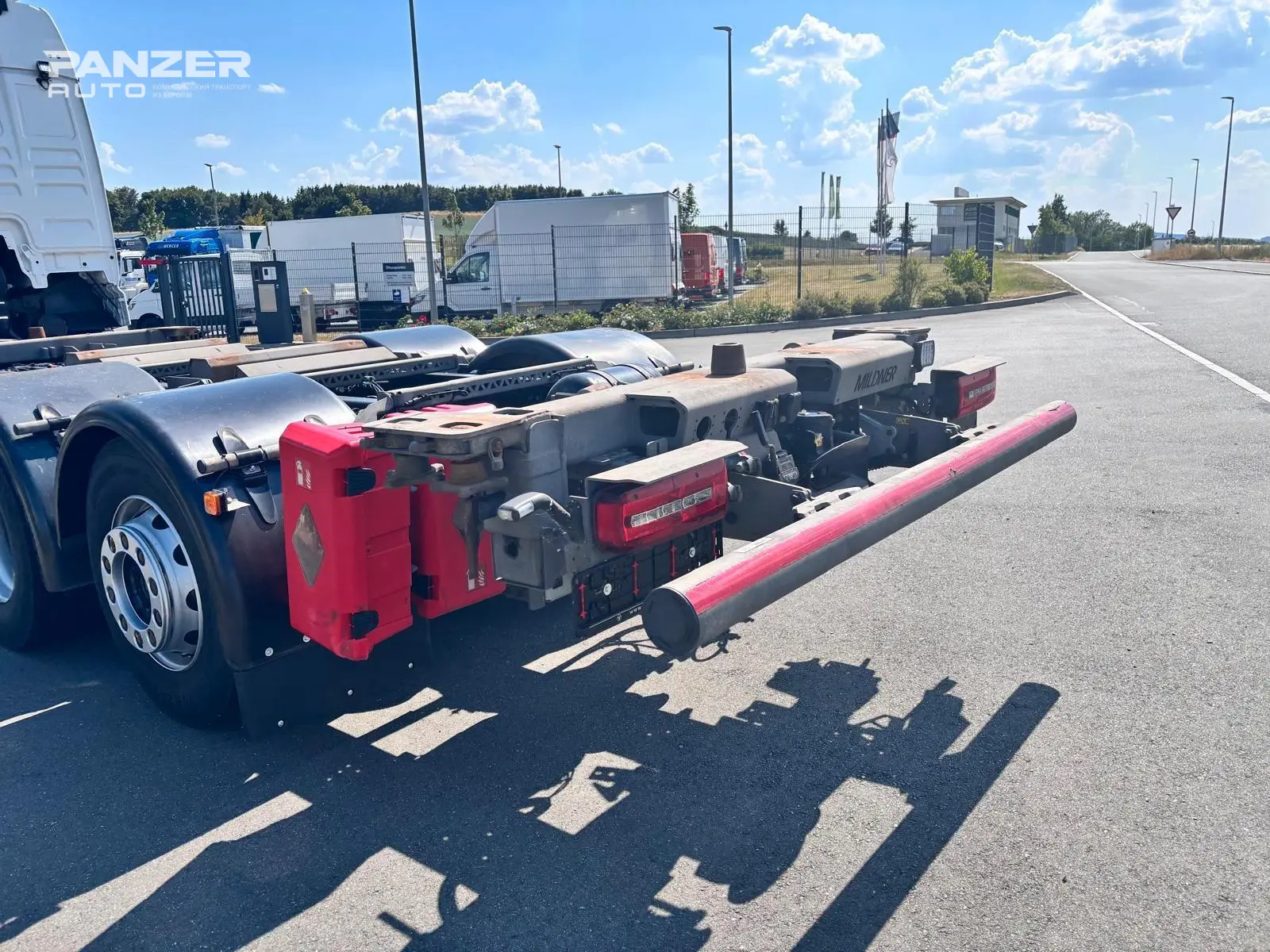 Грузовик MAN TGX 26.510, 2023 год, 15 тонник, 6x2, BDF контейнеровоз - фото 12