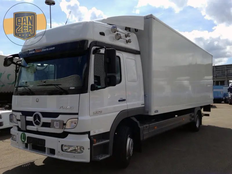 Грузовой фургон Mercedes Atego 1229, 2012 год | photo 0