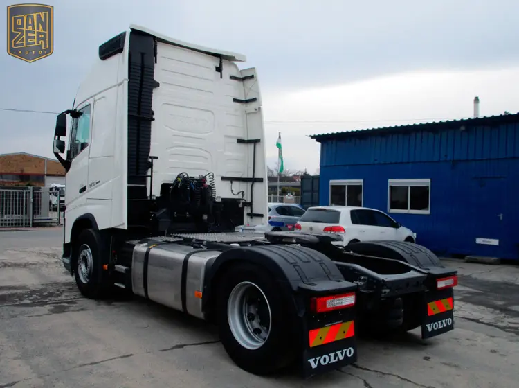 Тягач Volvo FH 500, 2016 г, 510 л.с., Globetrotter XL, без пробега по РФ - фото-детальных