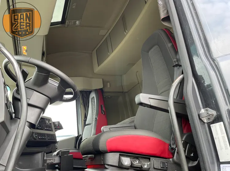 фото Volvo FH,  год 3