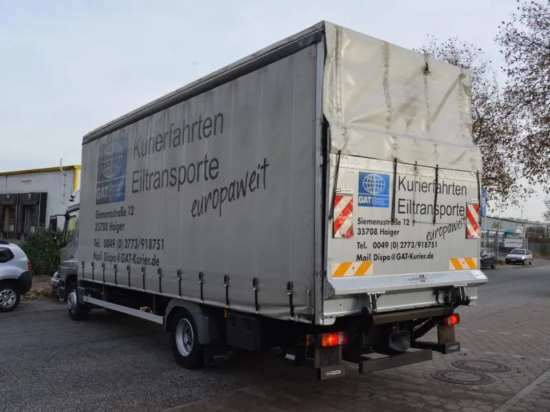 Грузовик тентованный Mercedes Atego 1224, 2011 год | photo 1