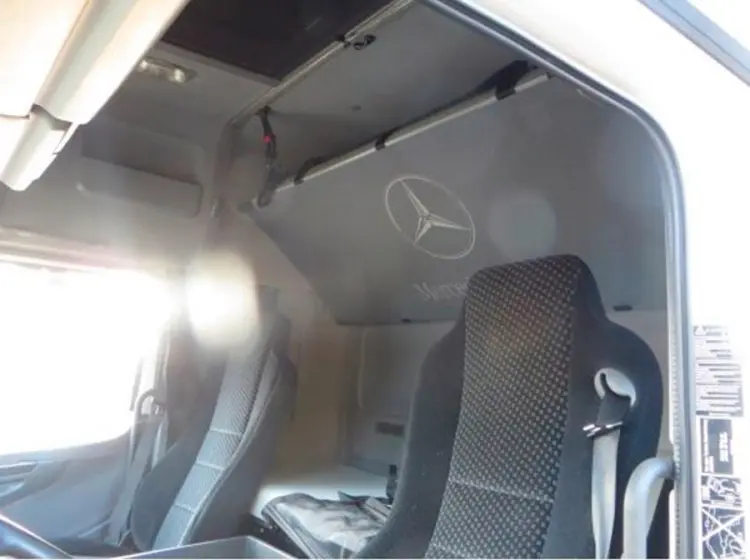 Mercedes-Benz Atego 1218L, 12/2011, штора-борт 44м3, гидролифт, 2 спальника - фото 3