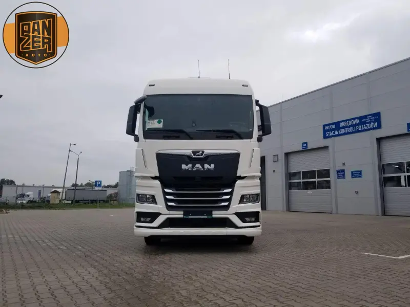 Грузовик тентованный MAN TGX 18.400, 2024 год | photo 1