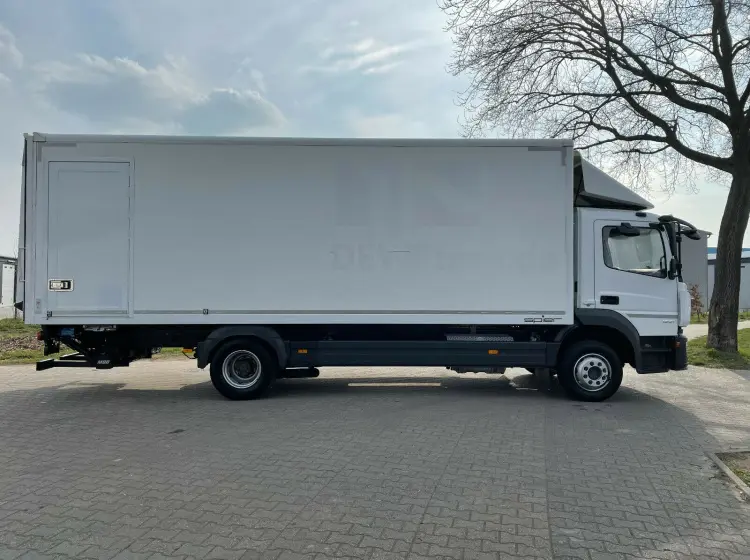 Фургон Mercedes Atego 1221 L, 2015 год, боковая дверь, 18 палет, гидролифт, без пробега по РФ - фото 11