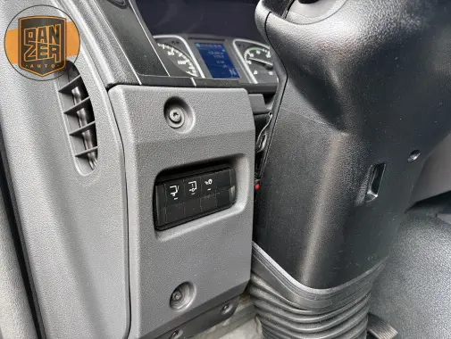 mercedes atego 1224, 2018 год, фургон 50 кубов, гидроборт 31
