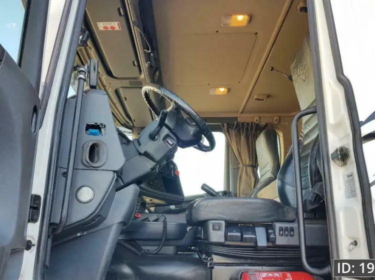Самосвал Scania R730, 2013 г, 48 тонн, 32 куба, 10х4, без пробега по РФ - фото 3