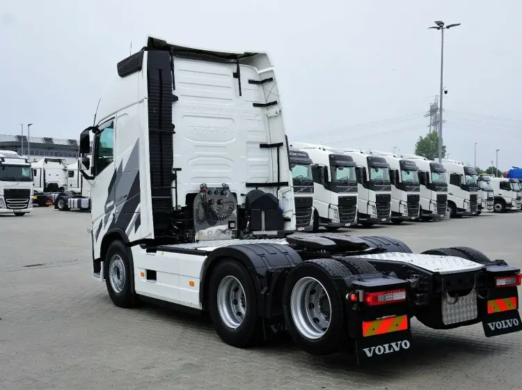 Тягач Volvo FH 540 Dual Clutch, 2019 год, 6х2 спарка, Globetrotter XL, без пробега по РФ - фото-детальных 9
