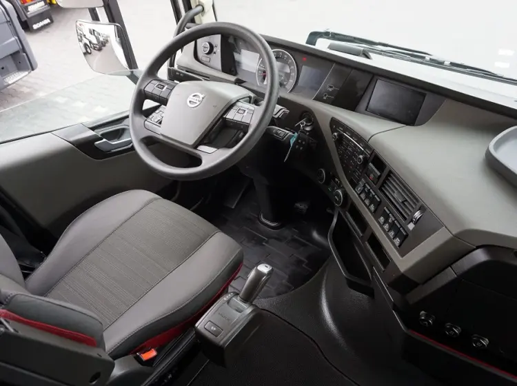Сцепка 120 м3 Volvo FH 500. 2017 год, без пробега по РФ. - фото 4