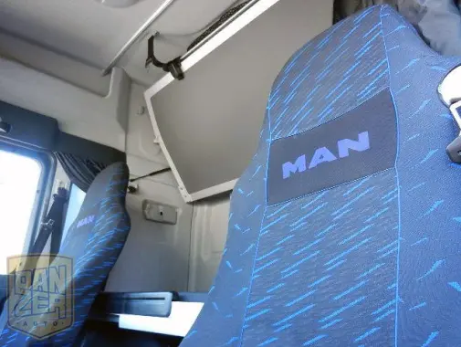 MAN TGL 8.220, штора 57м3, кузов 7.7м, ворота, 2 спальника - фото 2