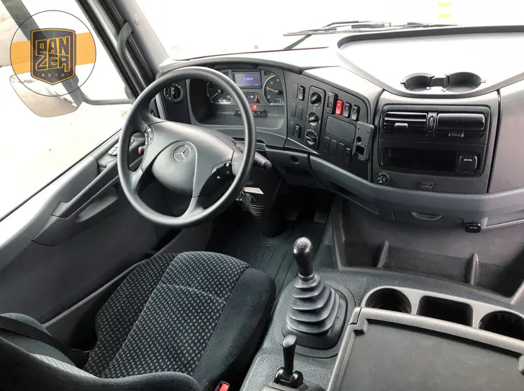 Mercedes Atego 1224L, 02/2013г, штора 50 м3, гидролифт, 2 спальника - фото 4