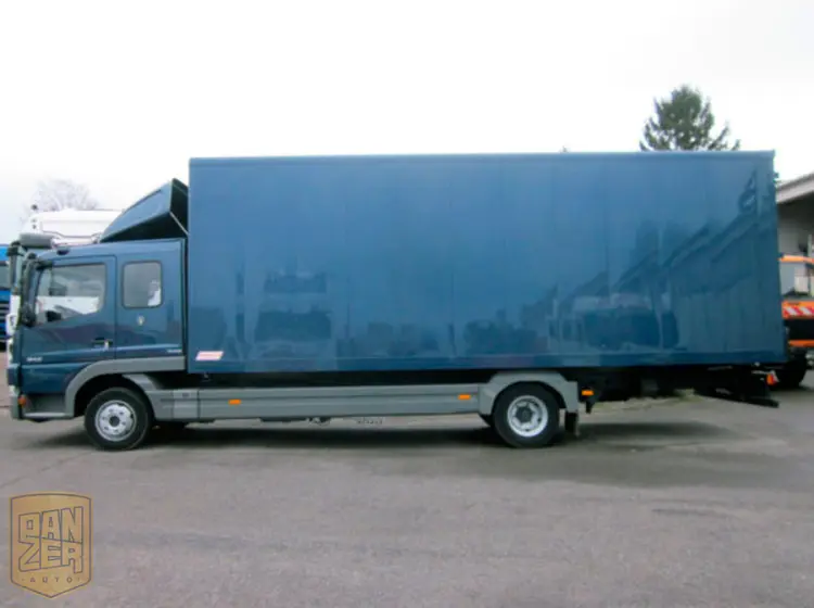 Мерседес Атего 816, фургон 40м3. 6-ти местный салон (спальник), состояние нового - фото 9