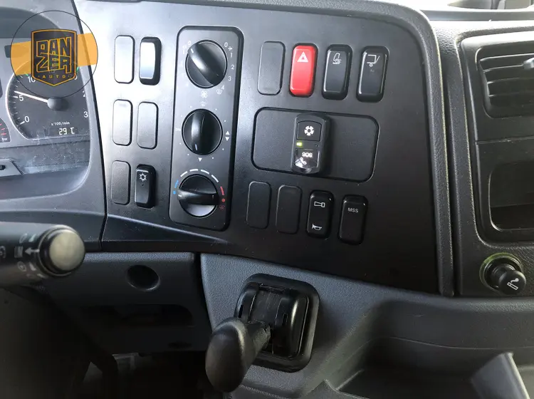 Мерседес Атего 1229, 2013г, штора 51м3, гидролифт - фото 21