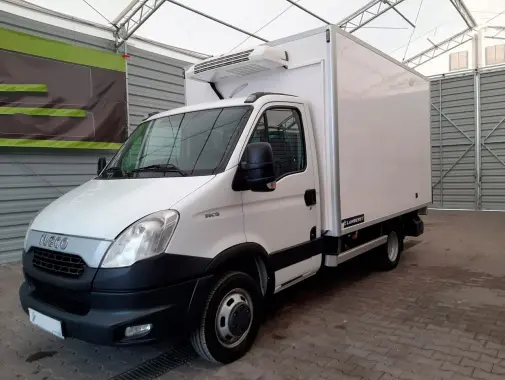 Рефрижератор Iveco Daily 35C13, спарка, автомат, 13 кубов, гидроборт, полная масса 3500 кг, без пробега по РФ - фото 8