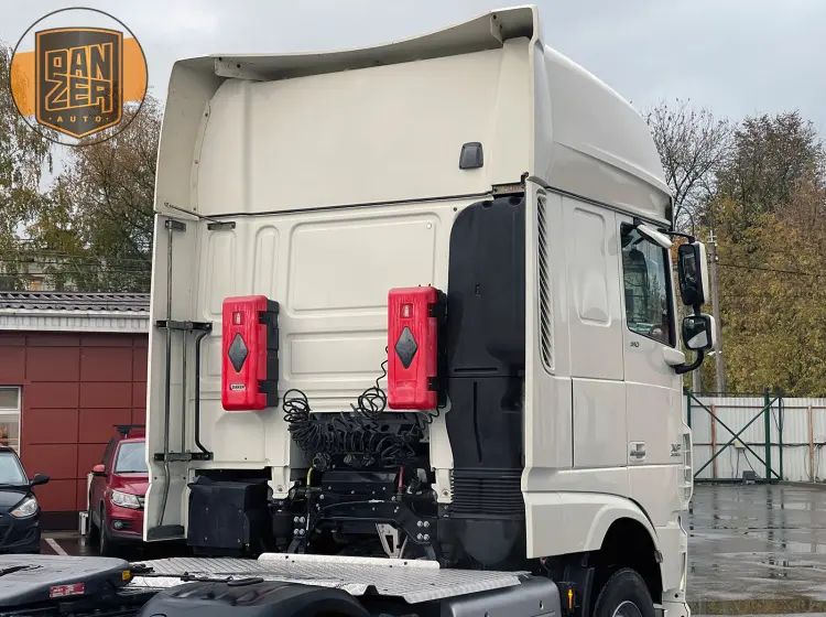 daf xf 510 тягач 6х2, задняя спарка, кабина суперспейс 17