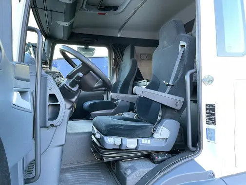 MAN TGM 12.250 BL, рефрижератор мультитемпературный 40 м3, Евро-5, спальная кабина, гидролифт - фото 3