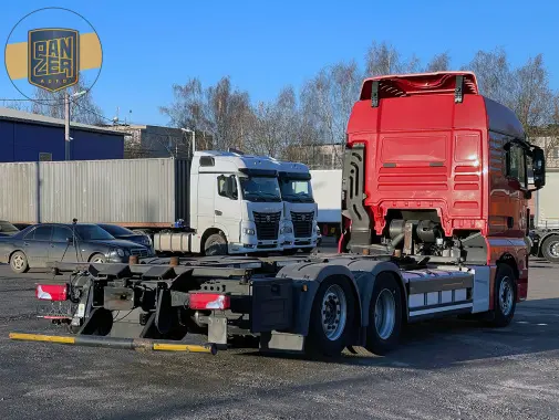 MAN TGX 26.440, 6х2, 2015 год, БДФ контейнеровоз, г/п 16 тонн, без пробега по РФ - фото
