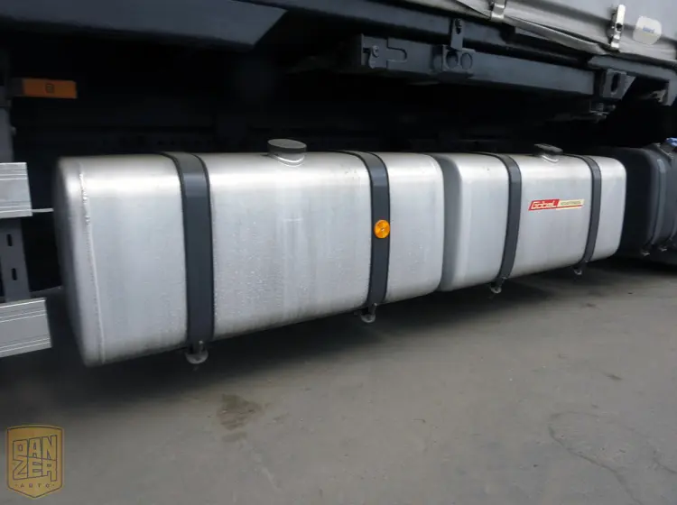 Mercedes-Benz Actros 1841 LL MegaSpace, 52м3 штора, 10-тонник - фото 13
