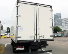 Грузовик рефрижератор Mercedes Atego 1518, 2009 год | 1