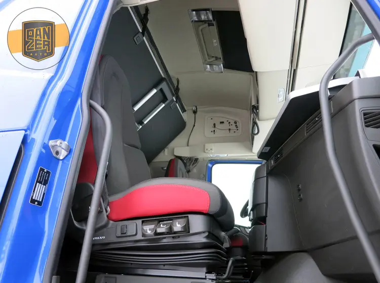 Рефрижератор пятнадцатитонник Volvo FH 500, объем 45 кубов, 2017 год - фото 13