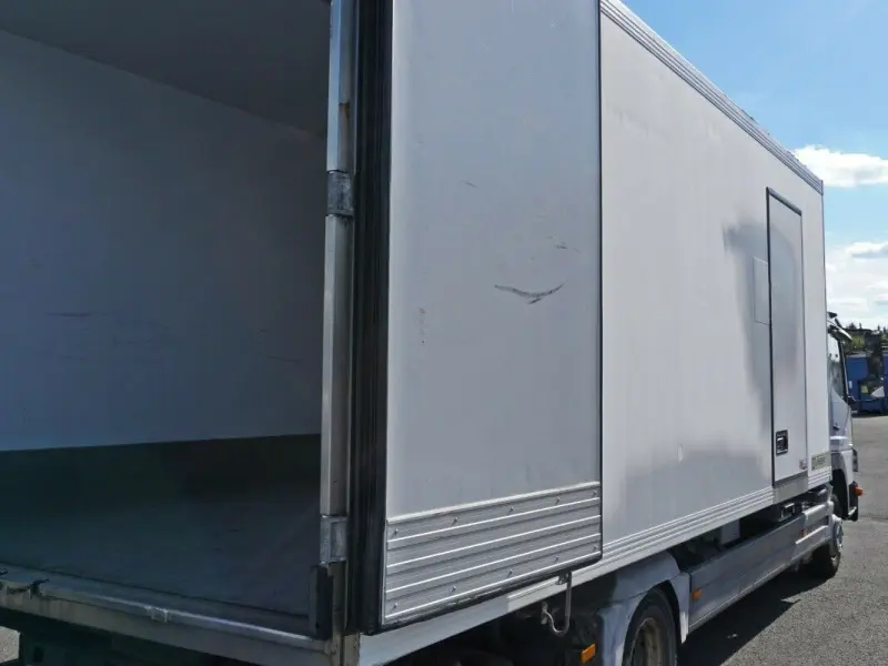Грузовик рефрижератор Mercedes Atego 1222, 2009 год | photo 1