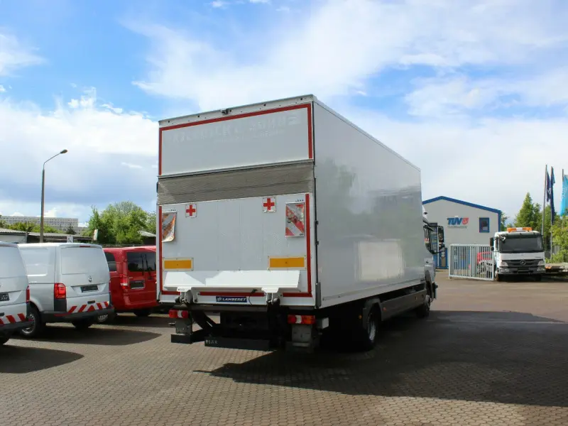 Грузовой фургон Mercedes Atego 823, 2017 год | photo 1