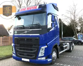 Грузовой контейнеровоз Volvo FH 500, 2019 год | photo 0