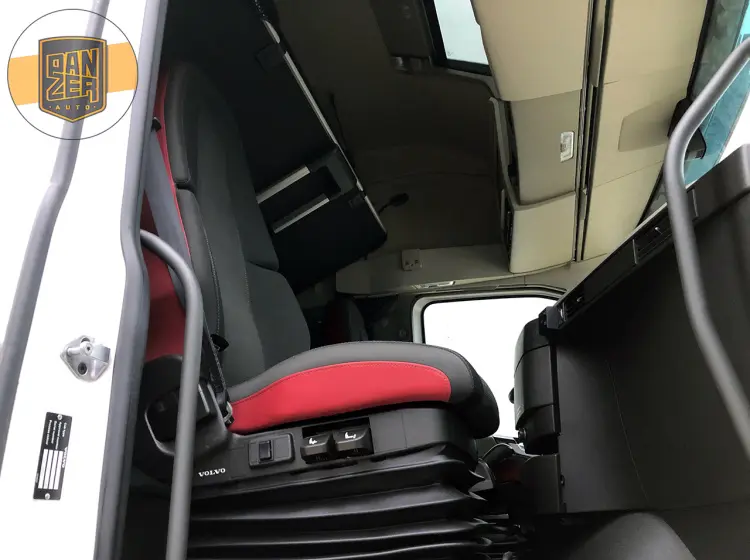 Тягач Volvo FH 500, 2018 год, 6х2, заводской ADR, без пробега по РФ - фото-детальных 13