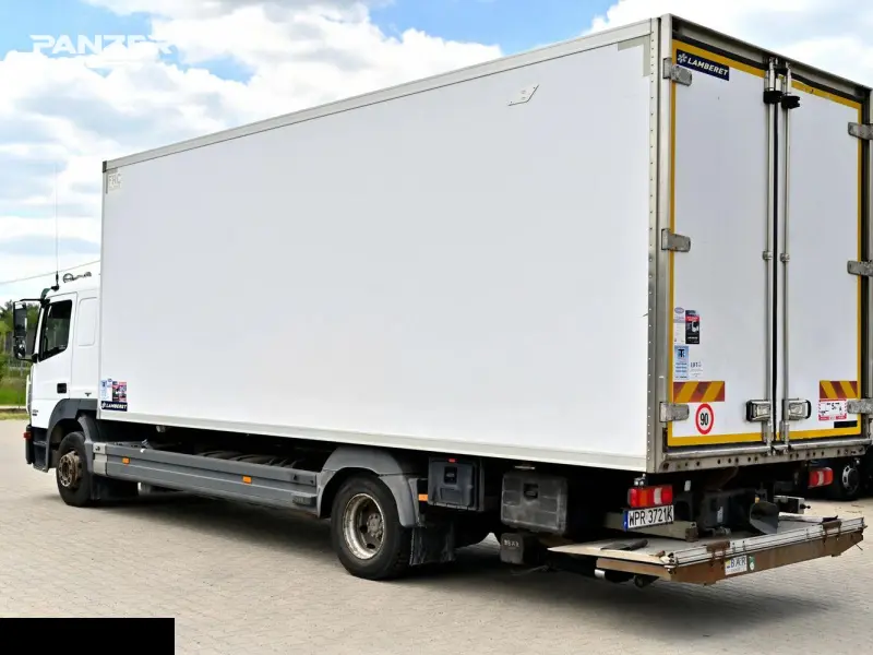 Грузовик рефрижератор Mercedes Atego 1224, 2013 год | photo 1