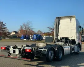 Грузовой контейнеровоз Volvo FH 460, 2018 год | 1
