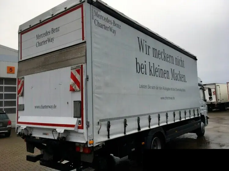 Mercedes Atego 1230L NEW, 12/2015 год, штора 47 м3, гидролифт, пробег 159 тыс.км - фото