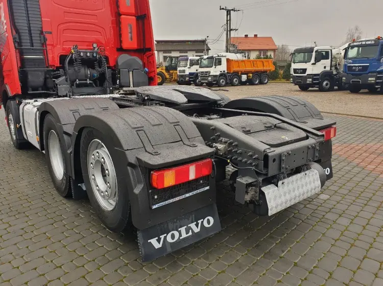 Тягач Volvo FH 500, 6х2, Globetrotter XL, ленивец сзади, без пробега по РФ - фото-детальных