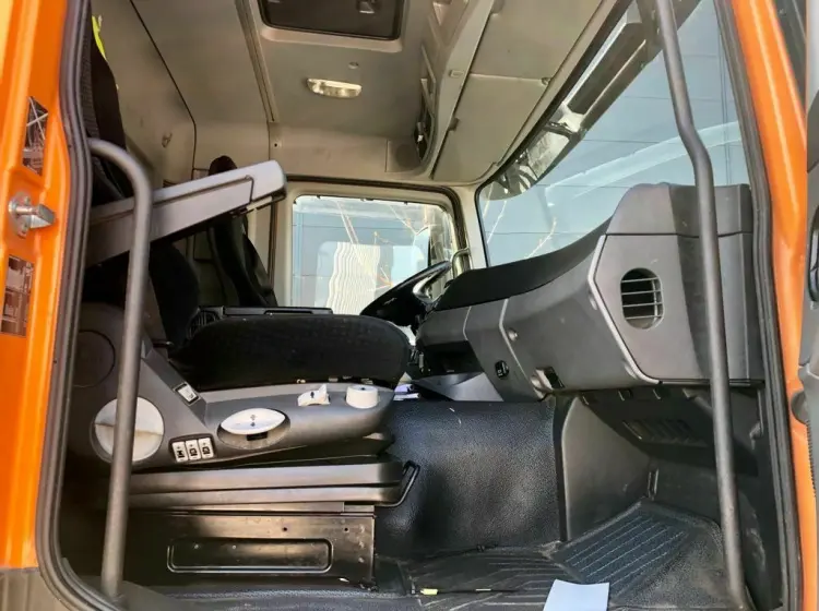 Мусоровоз Zoeller на шасси Mercedes-Benz Actros 2536, 2012 год - фото 10