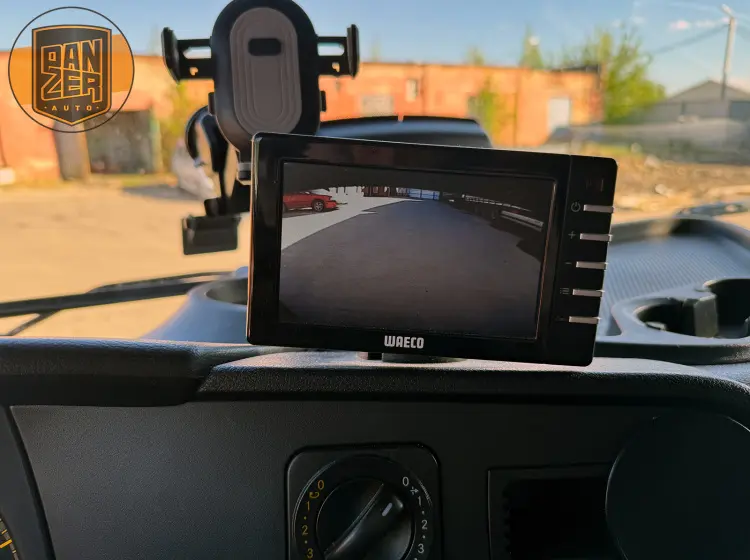 Mercedes-Benz Atego 1230, 2018 год, штора 50 м3, гидроборт, 2 спальника 35
