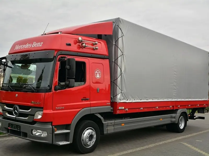 Грузовик тентованный Mercedes Atego 1224, 2011 год | photo 0