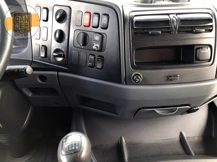 Mercedes-Benz Atego 1229, 2013 год, штора 51 м3, гидроборт, 2 спальника - фото 24