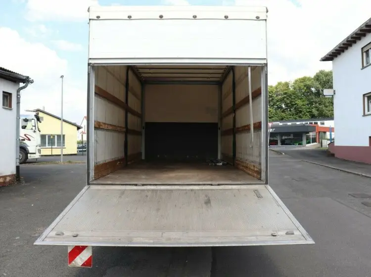 Mercedes Atego 818 L, 2015 год, штора 38 м3, гидроборт, верх сдвижной, без пробега по РФ - фото 2