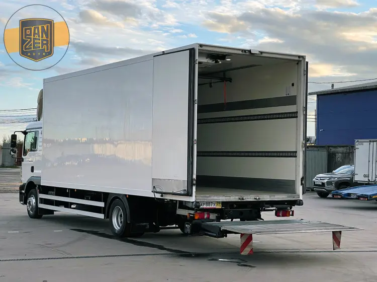 MAN TGM 12.250 BL, 2014г, рефрижератор битемпературный 51 м3, Евро-5, спальная кабина, гидролифт - фото 9