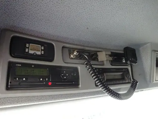 Mercedes Atego 821 L, 2014 год, штора 48 кубов с гидробортом, сдвижной верх, без пробега по РФ - фото 5