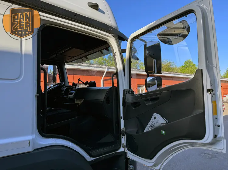 Mercedes-Benz Atego 1230, 2018 год, штора 50 м3, гидроборт, 2 спальника 27