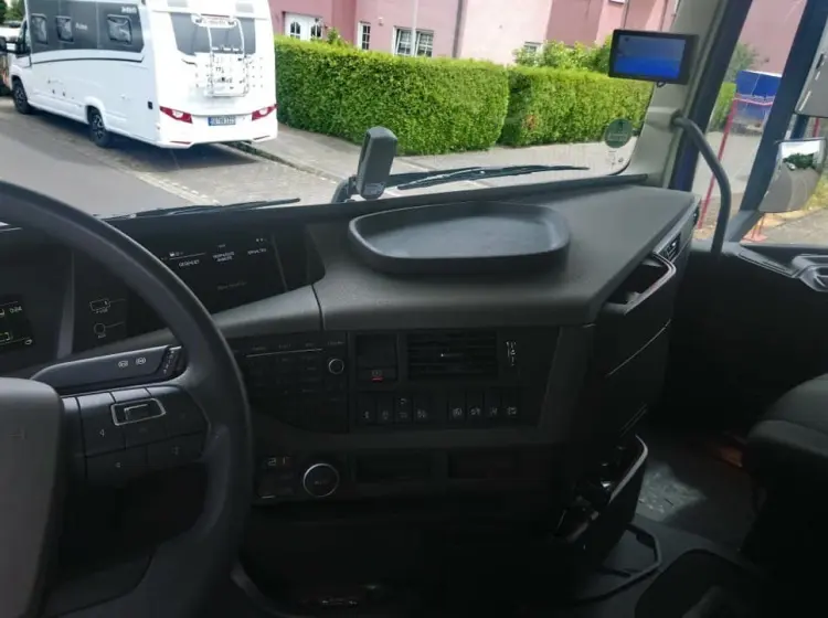 Volvo FH 500, БДФ контейнеровоз из Германии, 2019 г, г/п 17т - фото 5