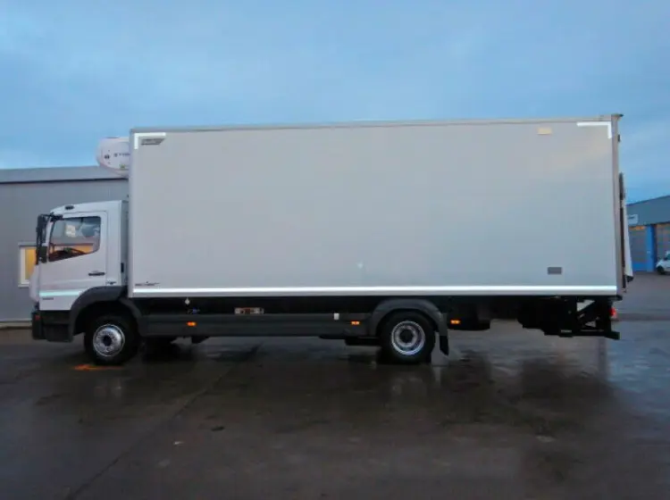 Рефрижератор Mercedes Atego 1223 L, 12/2016 год, 18 палет, гидроборт - фото 8