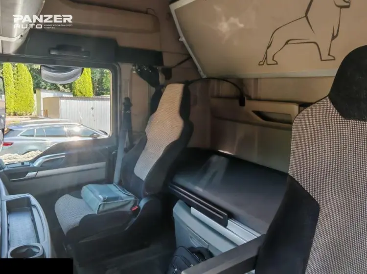 Грузовик MAN TGX 18.360, 2019 год, 10 тонник, кузов с тентом куб, гидроборт - фото 7