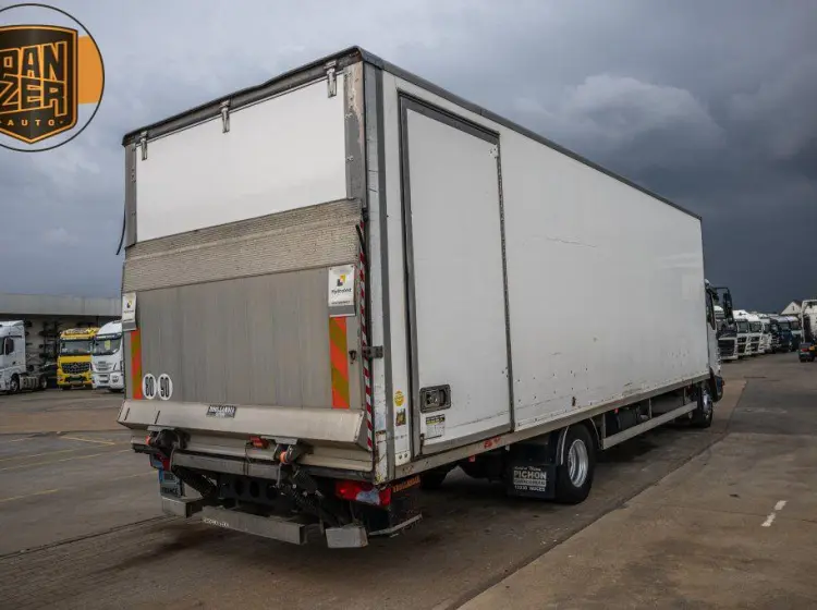 МАН самосвал
