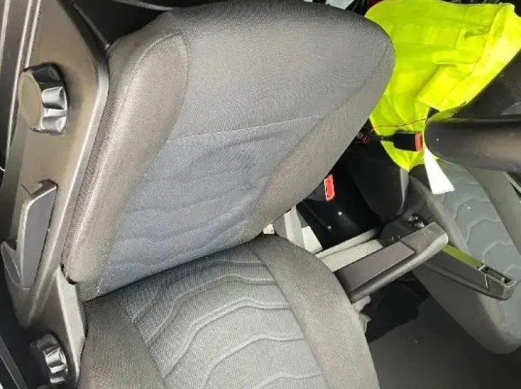 Автопоезд категории В Iveco Daily 35C18, 2017 год, спарка, полная масса 3500 кг, спальник - фото 5