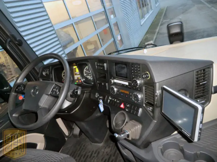 Mercedes-Benz Actros GigaSpace 2542, самая новая модель, Евро-5 - фото 3