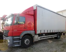 Грузовик тентованный Mercedes Axor 1829, 2011 год | photo 0